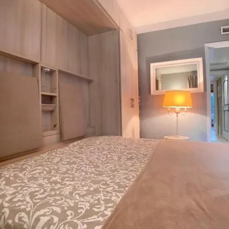 Studio Avec Terrasse Hesperides *