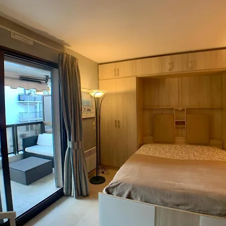 Studio Avec Terrasse Hesperides Apartment Cannes